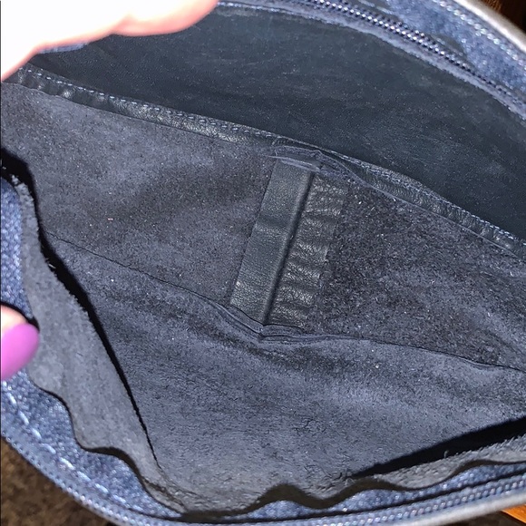 Leather crossbody bag - Picture 3 of 4